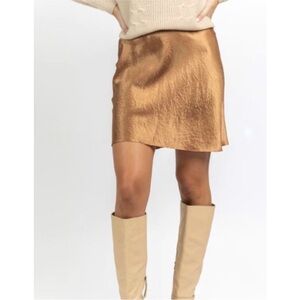 Vince mini skirt on rose gold